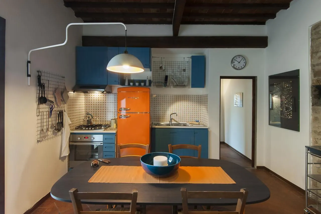 Apartment Authentic Flat In The City Center Florence Italy